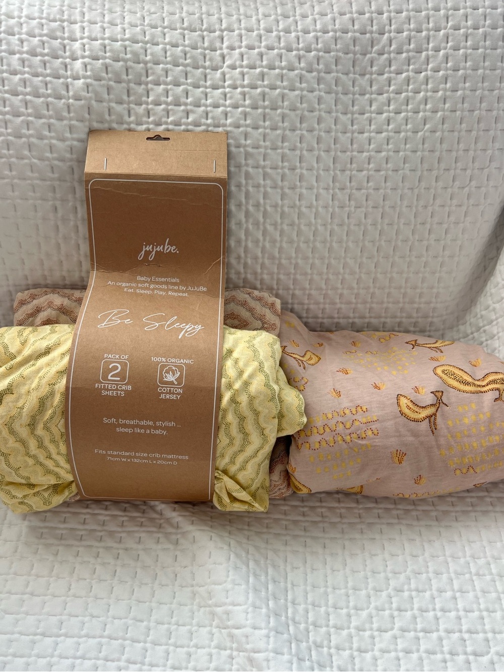Jujube NWT Be Sleepy Crib Sheets
Includes 3 coordinating crib sheets